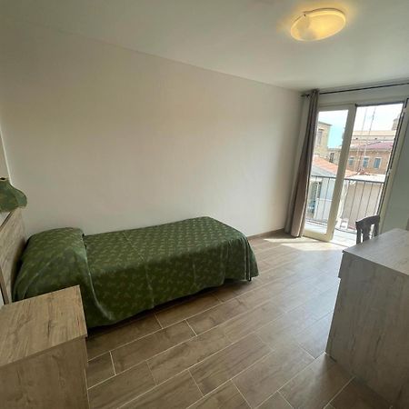 Hotel Cortese Палермо Екстериор снимка