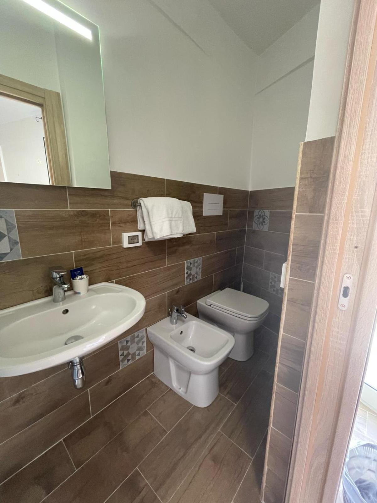 Hotel Cortese Палермо Екстериор снимка